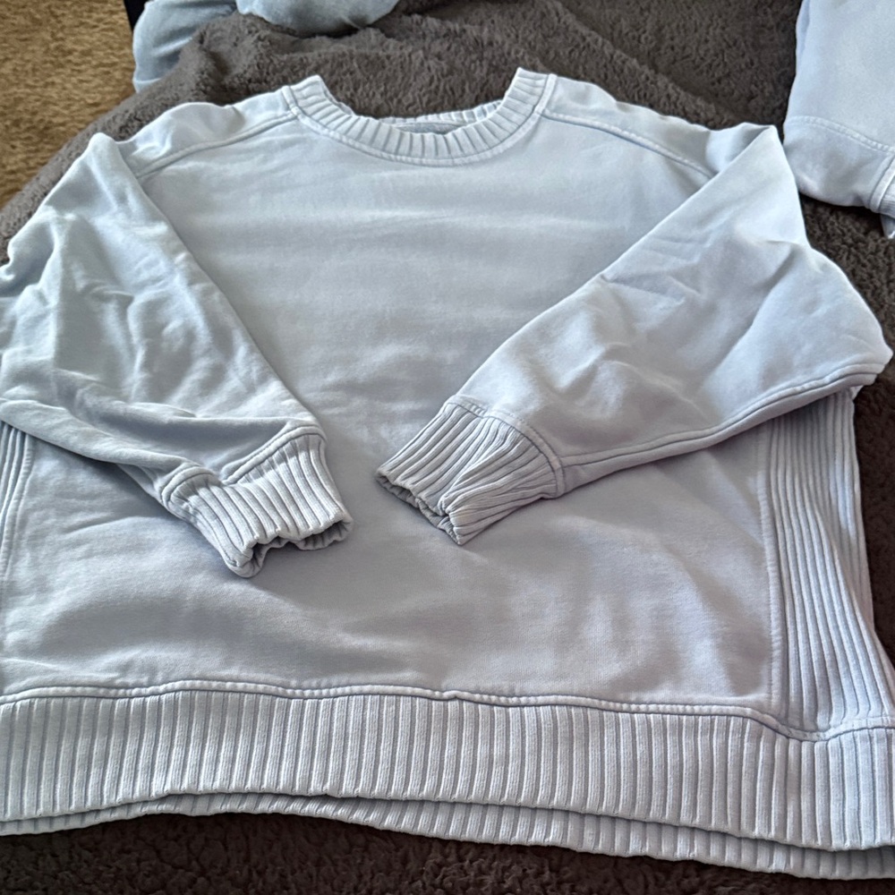 AERIE Classic light blue Sweater